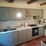 Casa vacanze Charming Castle Stay, Robella