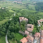 Hébergement de vacances Charming Castle Stay, *