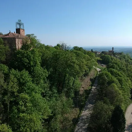 Charming Castle Stay, Feriehus *