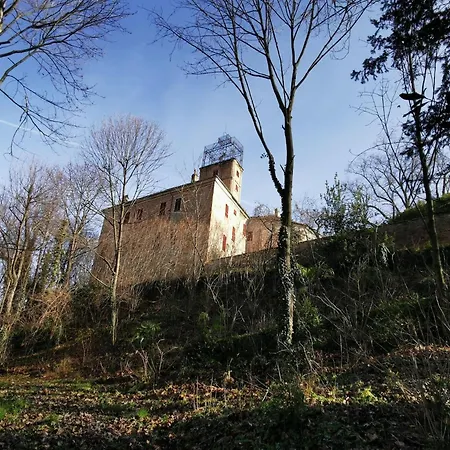 Feriehus Charming Castle Stay,