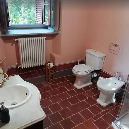 Charming Castle Stay, * Robella