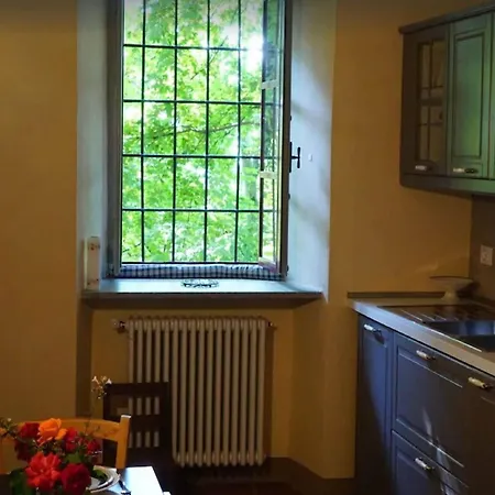 Charming Castle Stay, Feriehus *