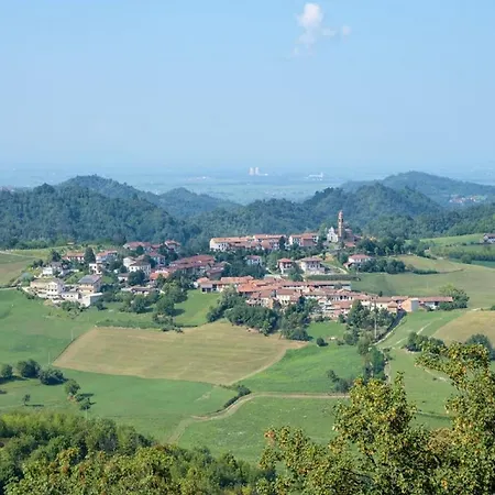 Feriehus Charming Castle Stay,