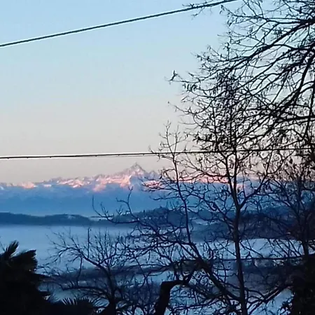 Charming Castle Stay, 度假居 *