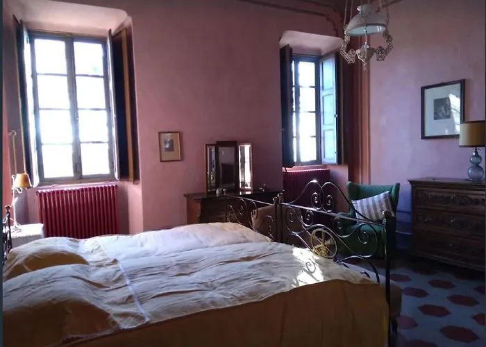 Charming Castle Stay, Semesterbostad