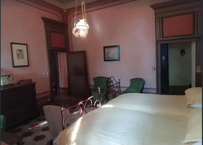 Charming Castle Stay, Semesterbostad