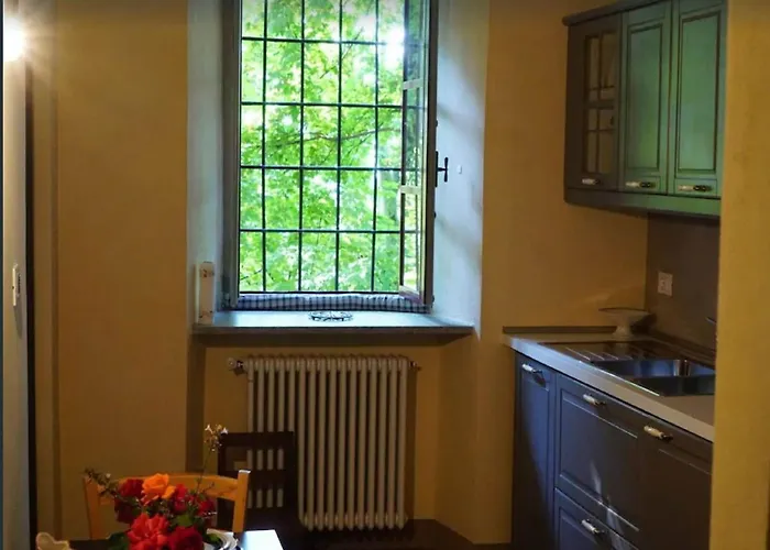 Charming Castle Stay, Semesterbostad *